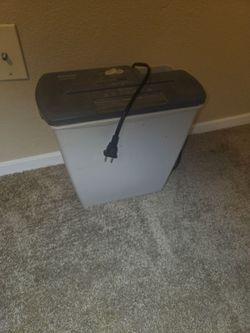 Paper shredder
