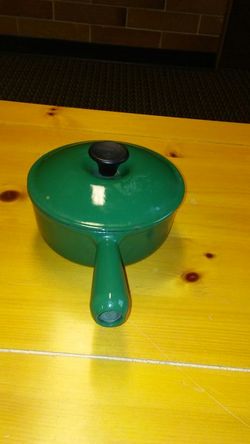 Vintage Le Creuset 1.8L/2qt saucepan