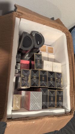 Perfumes & airpods pro 3