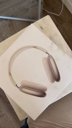 Apple AirPods Max  Starlight