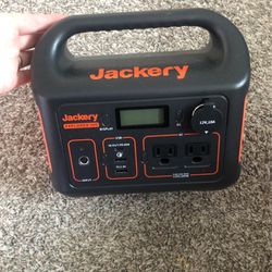 Jackery Generator With Charger