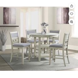 Round Dining Table 