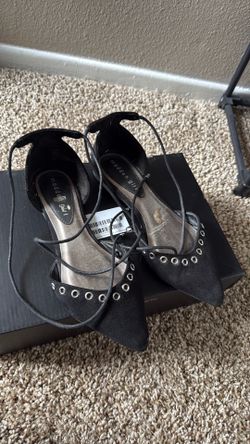Madden Girl strappy flats size 7