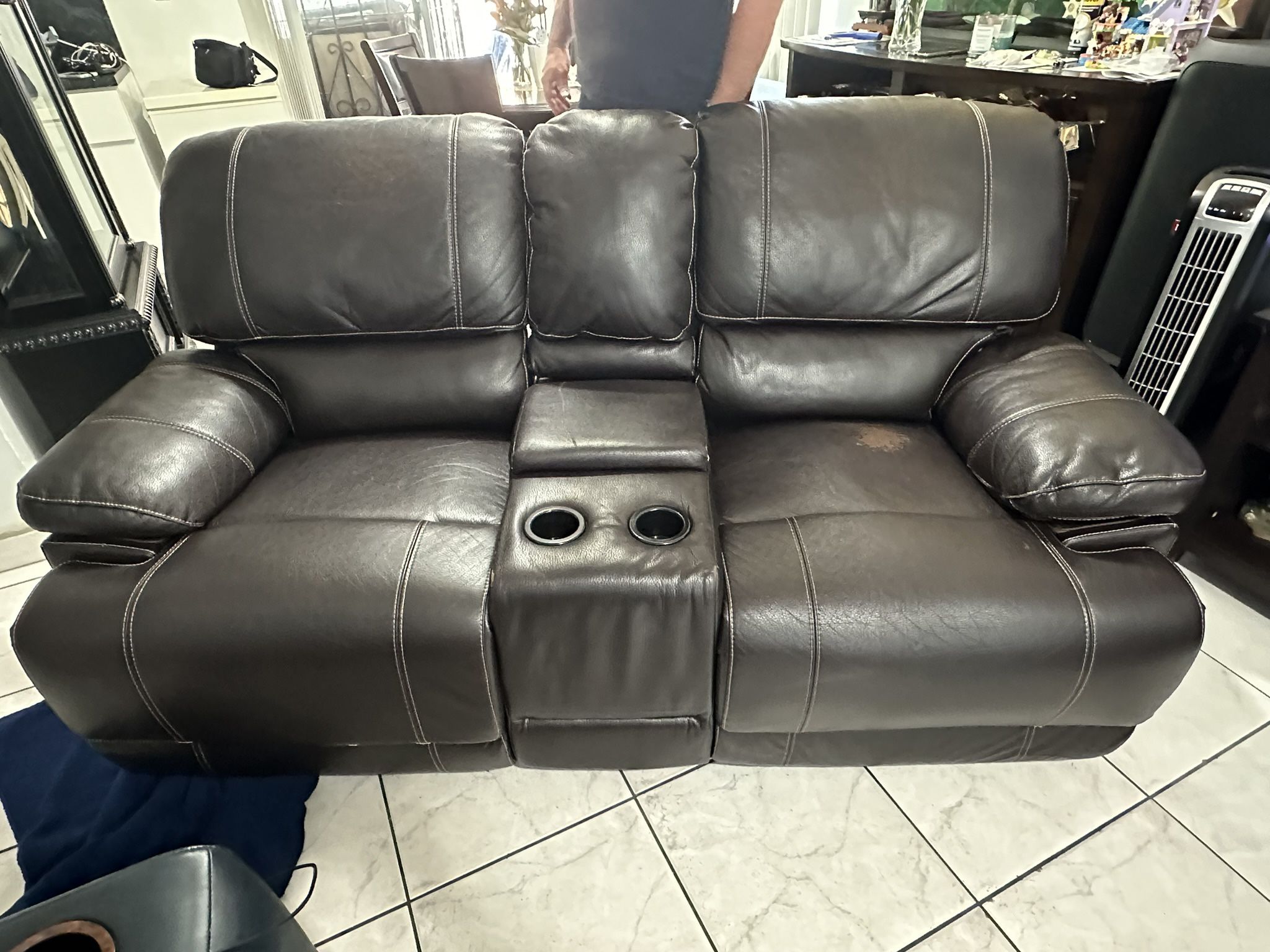 Brown Power Reclinable Loveseat 