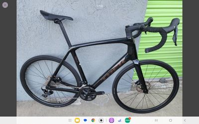 2023 Trek Domane SL5 Carbon Disc Endurance Road Bike
