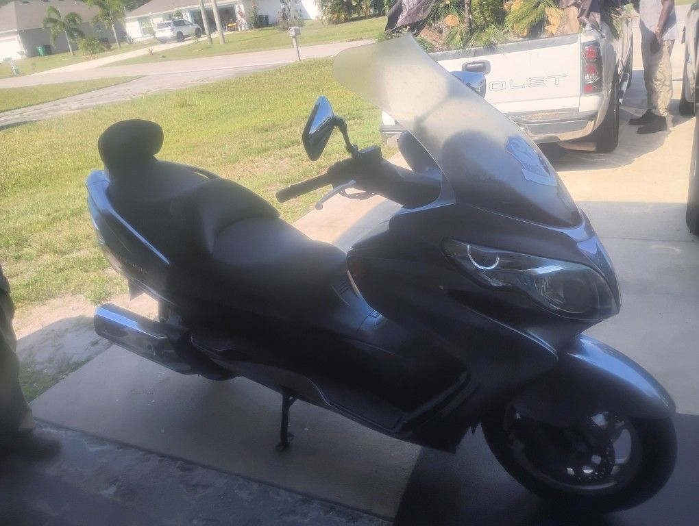 Suzuki Scooter