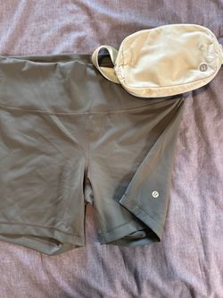 Lululemon workout set