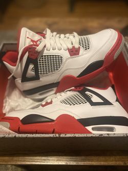 Jordan 4 Size 7y