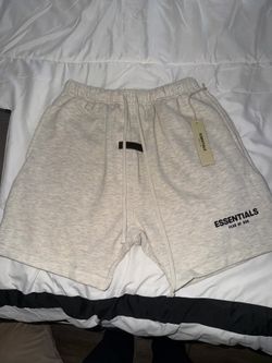 Light Oatmeal Essentials shorts Size M