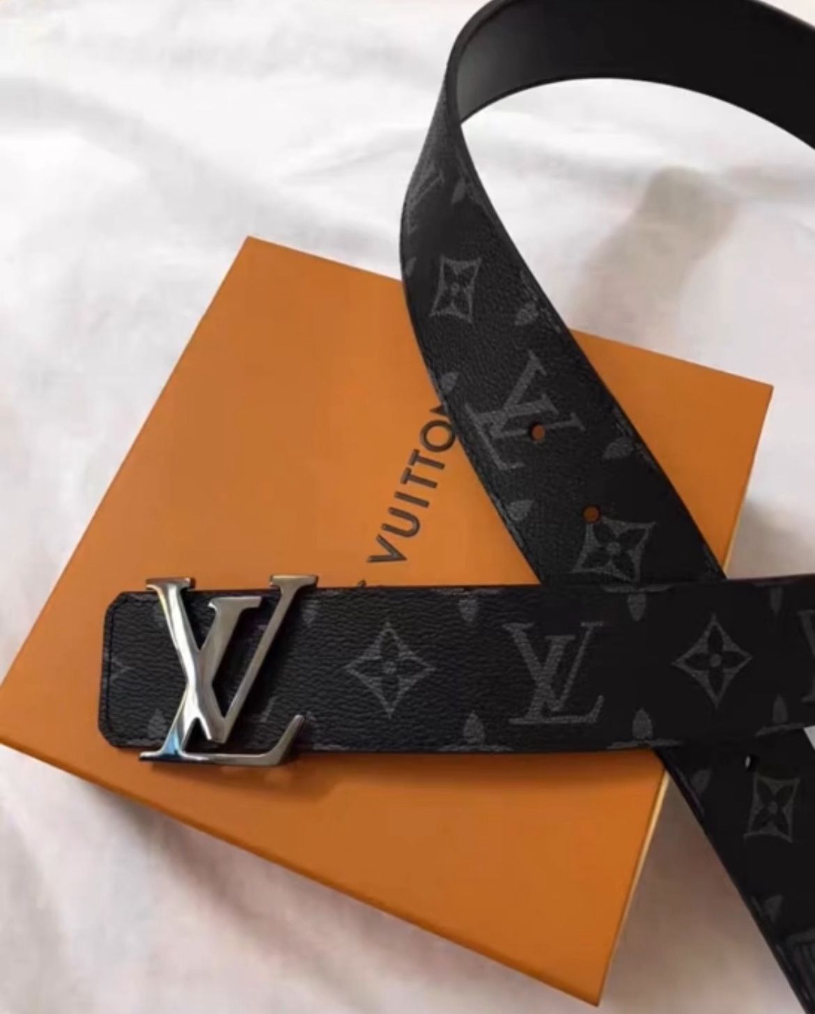 LV Men’s belt !!