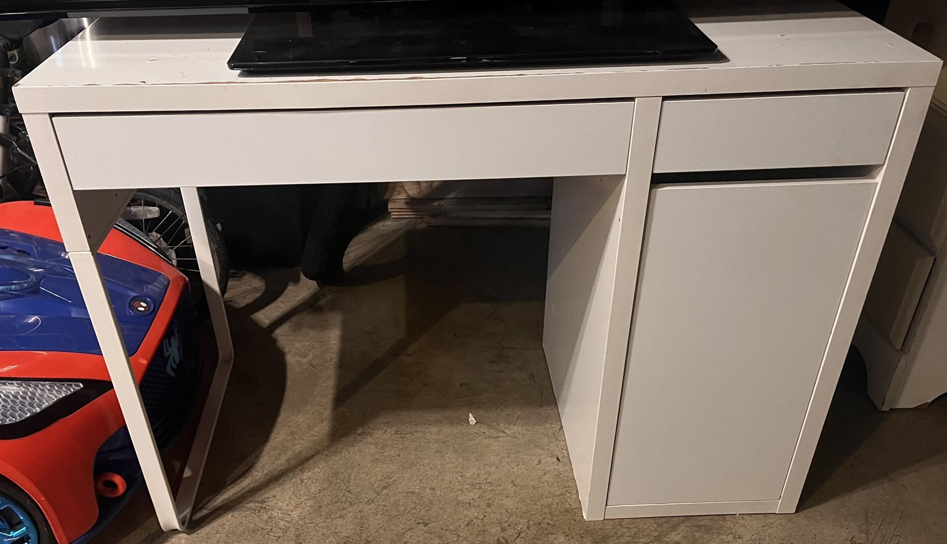 Desk