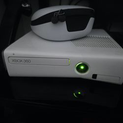 Xbox 360 Slim With Cod Mw2