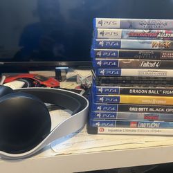 PS5 Sony headset/ Random Lot Of Games $40