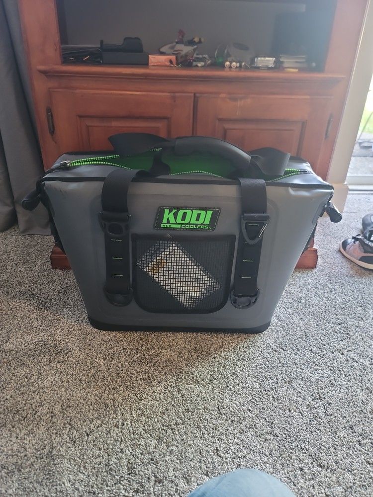 Kodi Coolers HEB