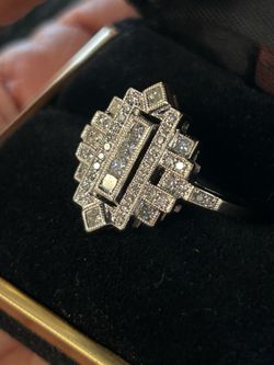 18k Natural Diamond Art Deco style ring