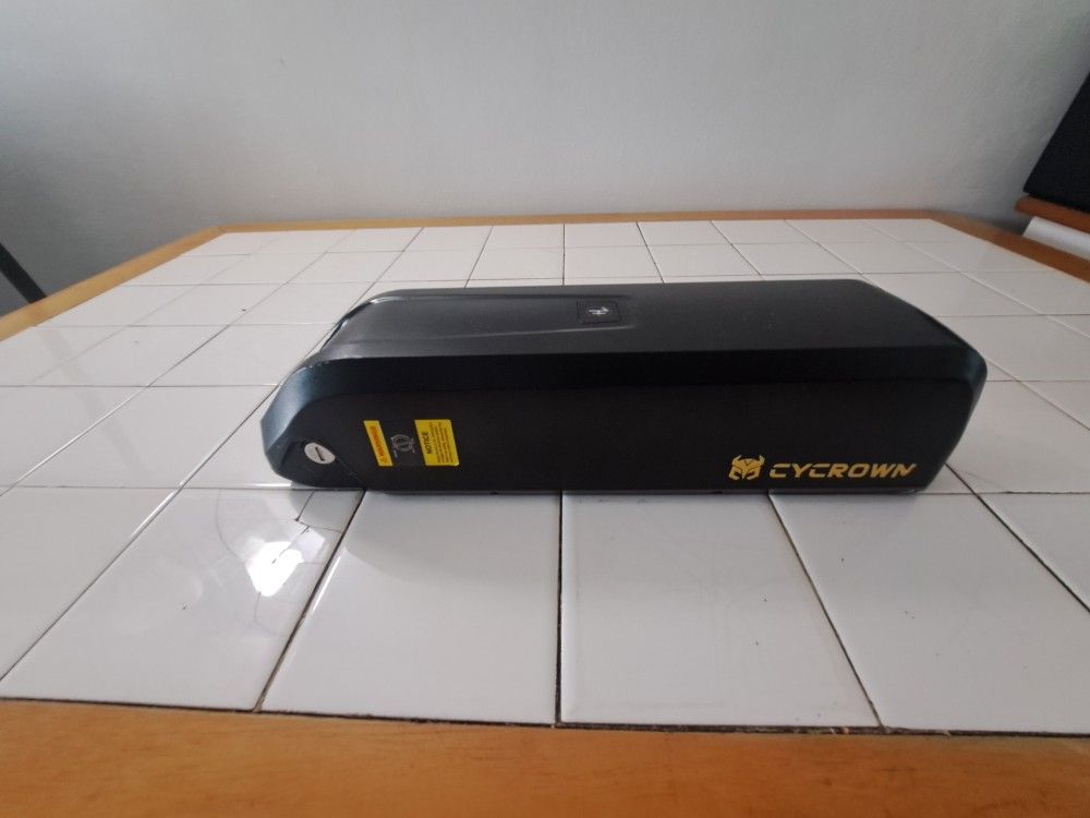 36 V 10.4 Ah 5 Prong E Bike Battery