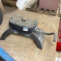 Reese 5th Wheel Plate