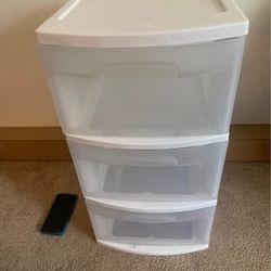Sterilite 3-Drawer Storage with wheels