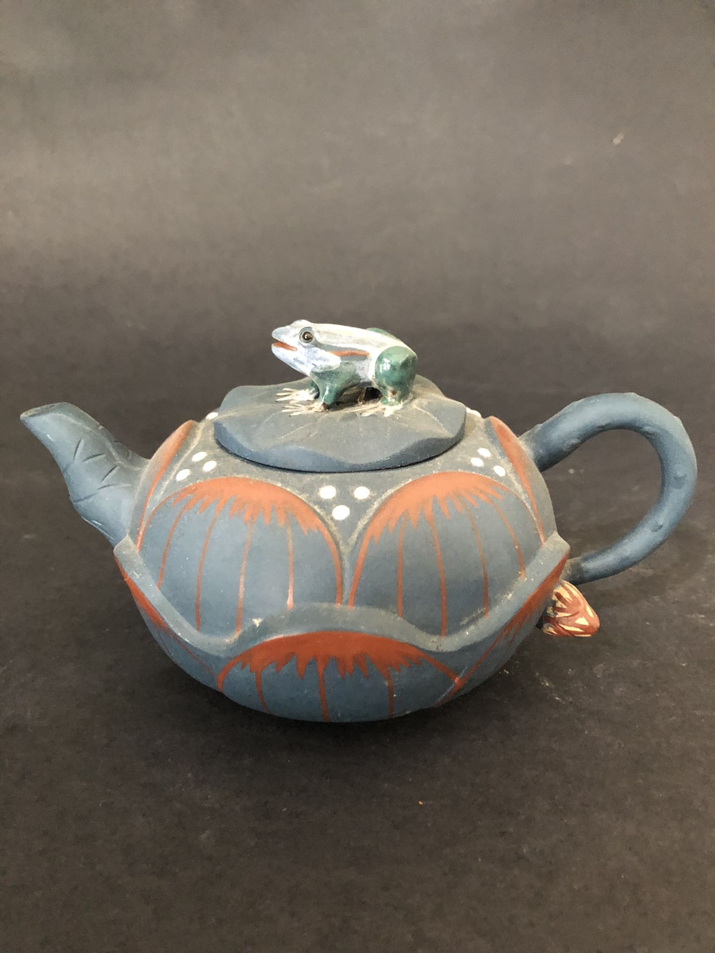 Vintage Yixing Teapot Collectables Frog Teapot