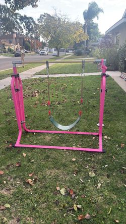 Adjustable Gymnastics Bar