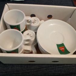 6 Piece Porcelain Delta Expresso Set 