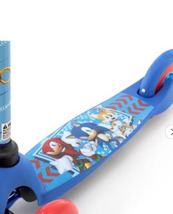Sonic The Hedgehog 3 Wheel Tilt and Turn Scooter