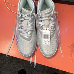 Adidas D.O.N Issue 4 Basketball Shoes 