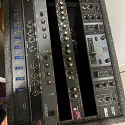 Dj Equipment 