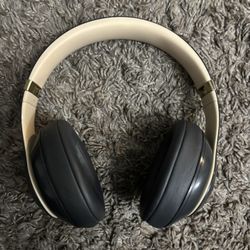 Studio 3 Beats (Green & Gold)