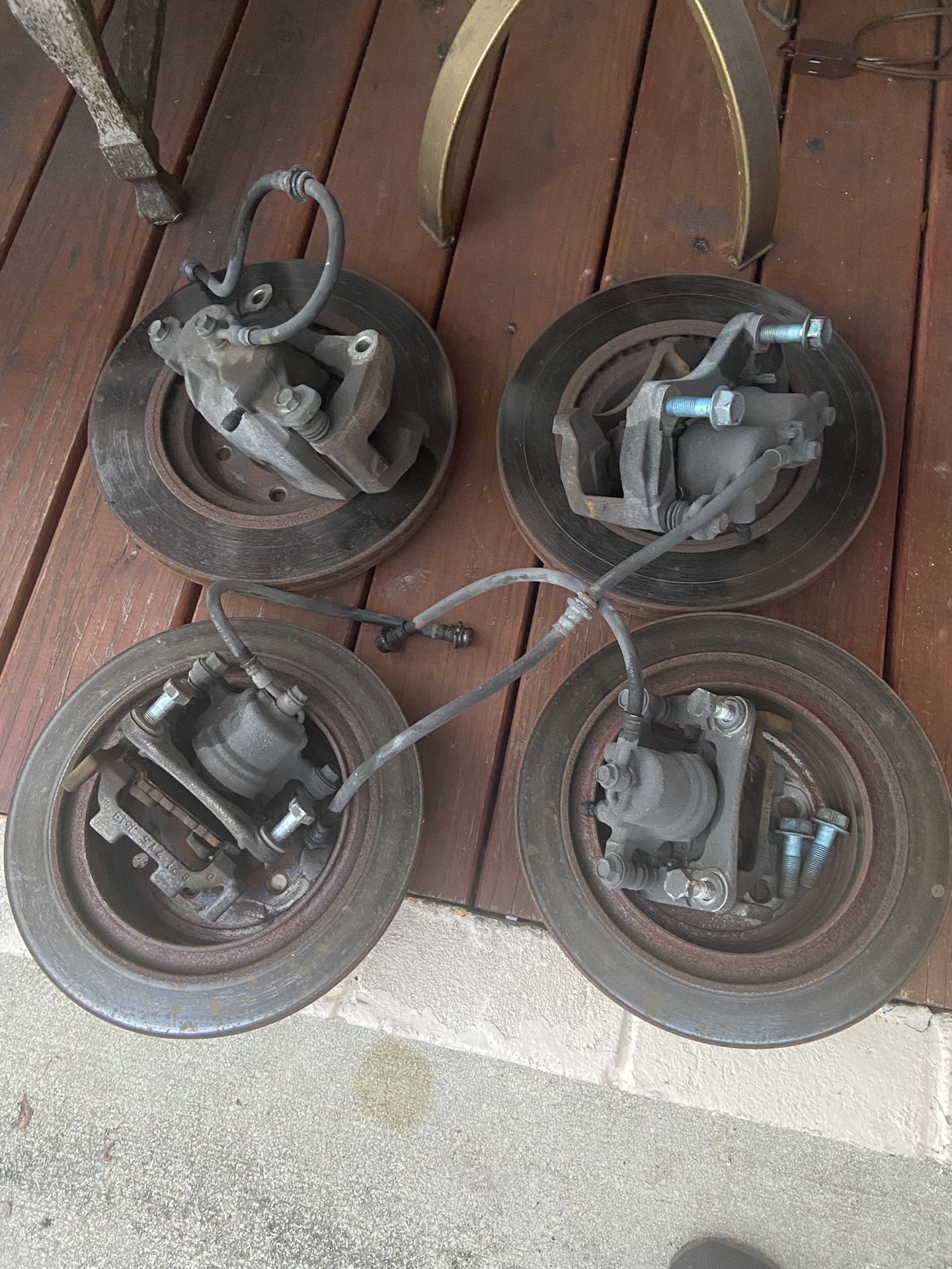 2018 Q50 Brakes Calipers And Rotors (used)