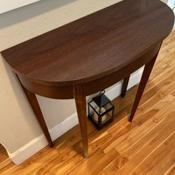 Beautiful Accent Table 