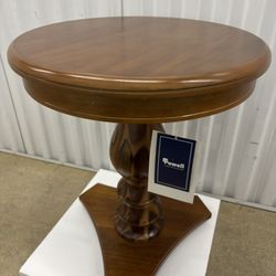 Cati 20 in. Hazelnut Round Wood End Table