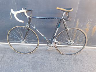 Vintage Raleigh Technium Road Bike 