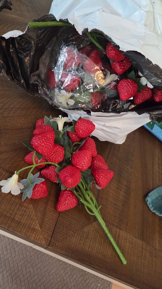 Artificial Strawberries 