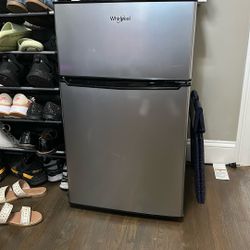 Whirlpool Refrigerator 