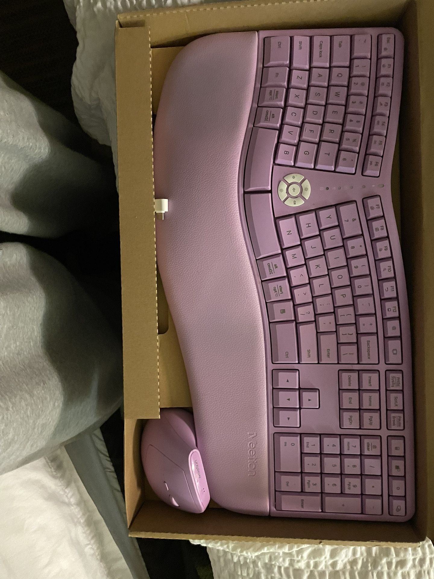Wireless Meetion Keyboard And Mouse