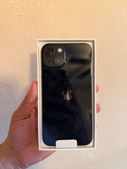 Apple iPhone 13 Midnight $200