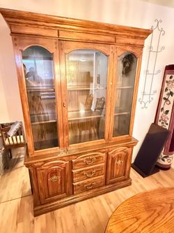FREE-Vintage Solid Oak China Cabinet / Hutch