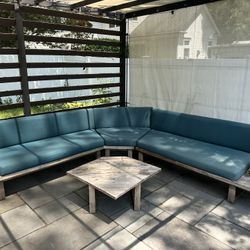 Outdoor Sofa & Coffee Table