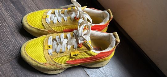 Fila yellow and orange snicker sz5