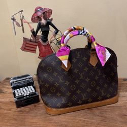 Louise Vuitton Alma Monogram TH0948