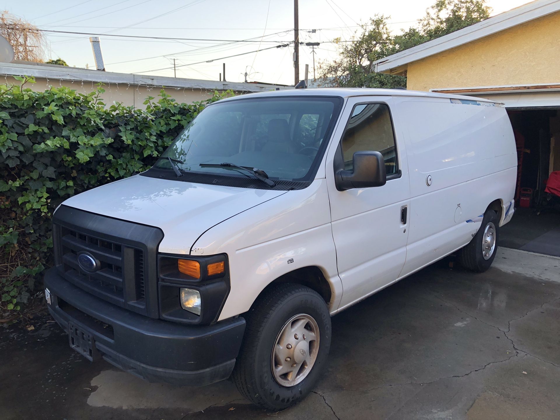 2010 ford E250 van