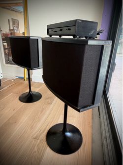 Mint condition Bose 901 Direct Reflecting HiFi Speakers with Xover/EQ & Stands