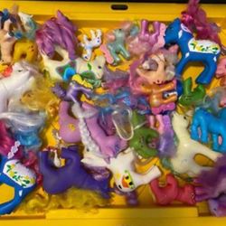 Lot of ponies (not my little ponies)