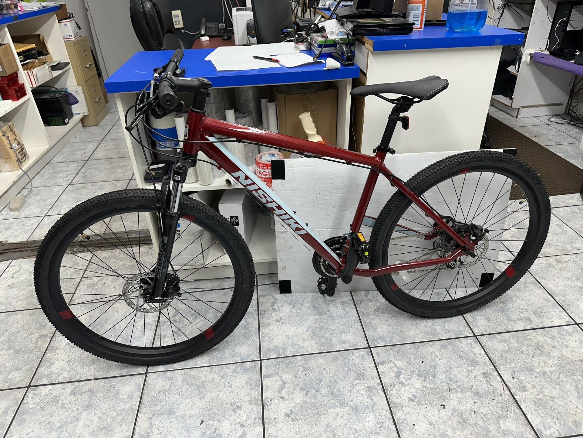 Nishiki - Colorado Sport 27.5 Bicycle