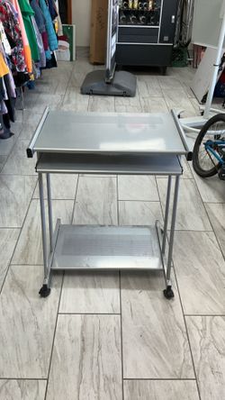 Metal Mobil computer desk