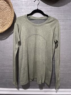 Lululemon Top