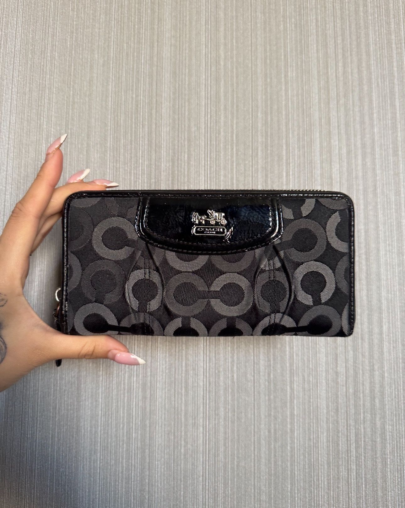 Coach Signature Black Zip-Around Wallet