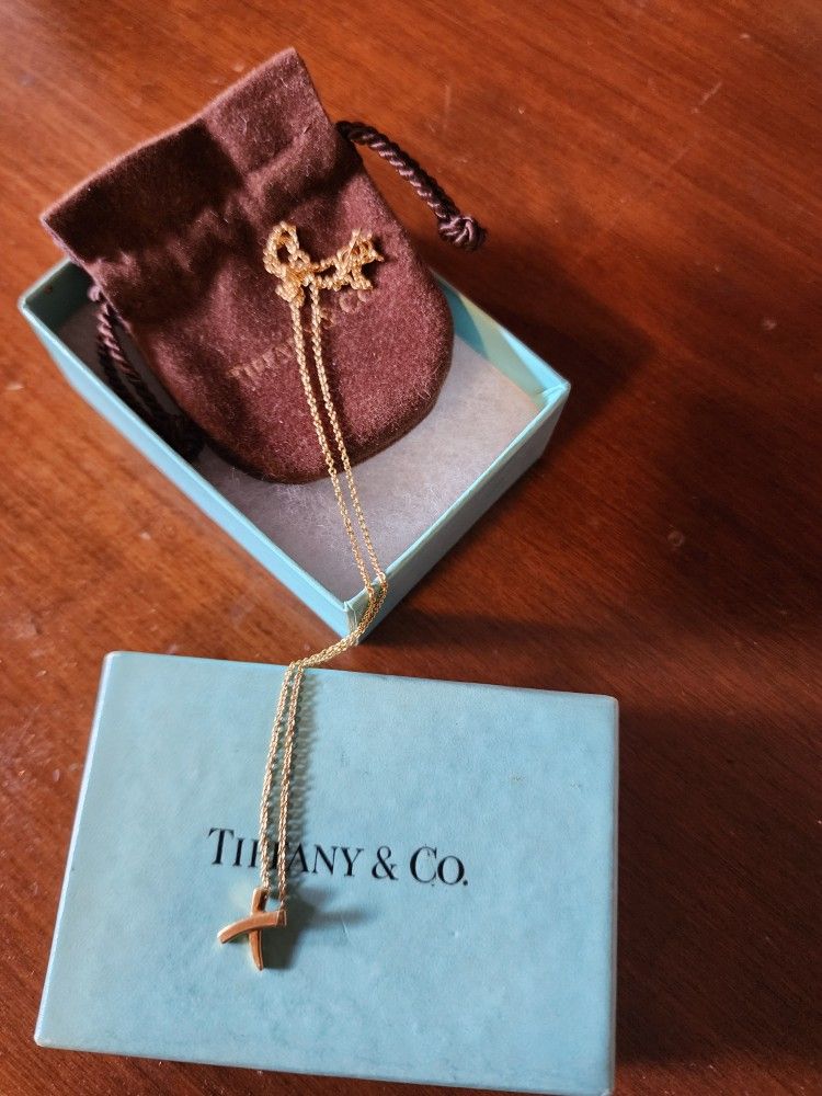 Tiffany & co 18k gold chain perfect valentines day gift