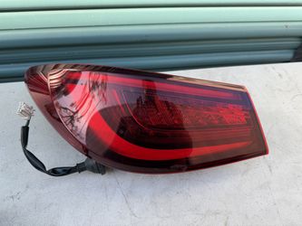2017-2022 Infiniti Q60 Tail Light LED LH Outer Rear Left driver side OEM Crack